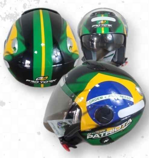 CAPACETE NEW ATOMIC PATRIOTA PRETO/VERDE 60